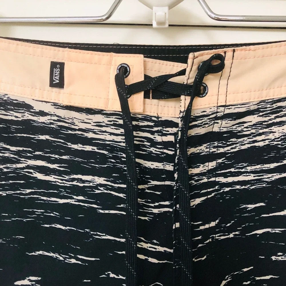 Vans Mens Board Shorts Swim Trunks Tag 31‎ 33 x 8.5 Black Nude Beachy Coastal